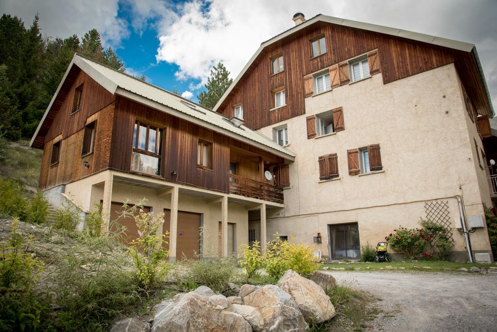 Chalet Les Moineaux Chambres D'Hotes Jausiers Exterior photo